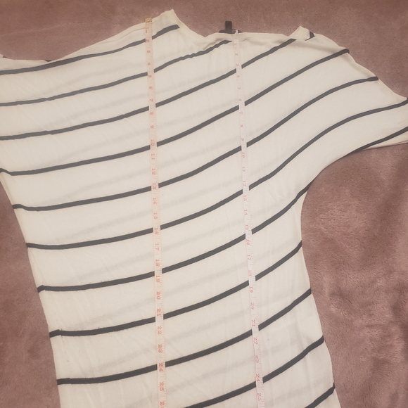 BCBG Top - Picture 9 of 13